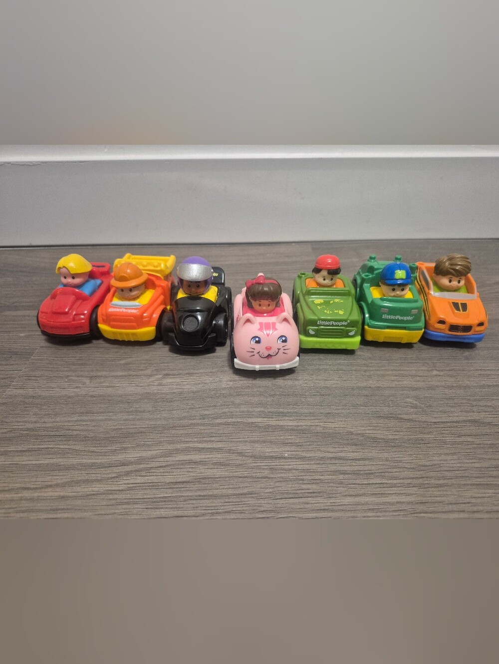 Set Of 7 Little People Wheelies Mia in a Pink Kitty Cat Car